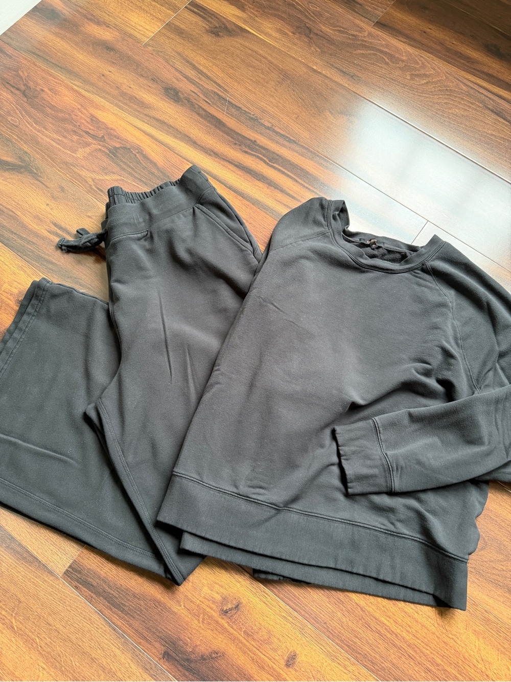 Quince Super Soft Tencel Wide Leg Lounge Set Boxy Crop Sweatshirt